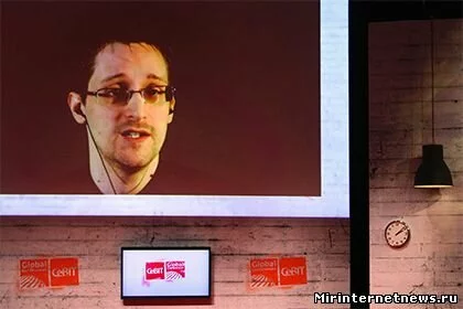 Сноуден рассказал японцам о слежке АНБ за каждым из них